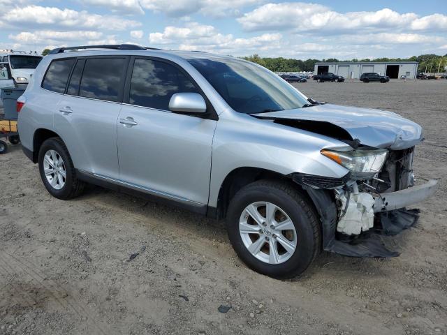5TDBK3EH3DS230184 - 2013 TOYOTA HIGHLANDER BASE Серебристый фото 4