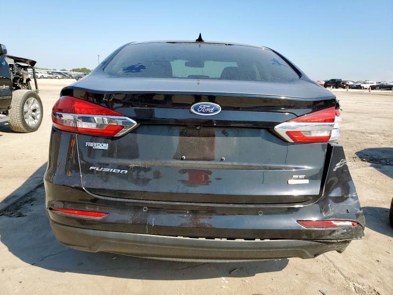 3FA6P0HD8KR132817 - 2019 FORD FUSION SE BLACK photo 6