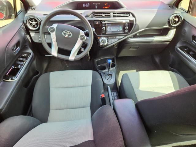 JTDKDTB32F1581283 - 2015 TOYOTA PRIUS C RED photo 8