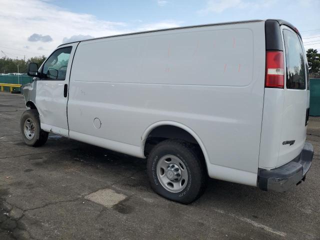 1GCZGGFG9G1212609 - 2016 CHEVROLET EXPRESS G3 WHITE photo 2