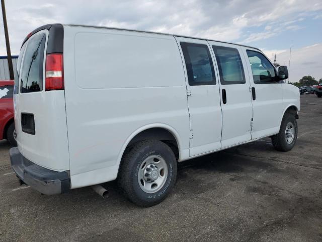 1GCZGGFG9G1212609 - 2016 CHEVROLET EXPRESS G3 WHITE photo 3