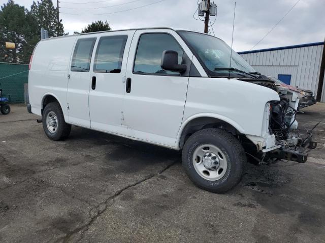 1GCZGGFG9G1212609 - 2016 CHEVROLET EXPRESS G3 WHITE photo 4