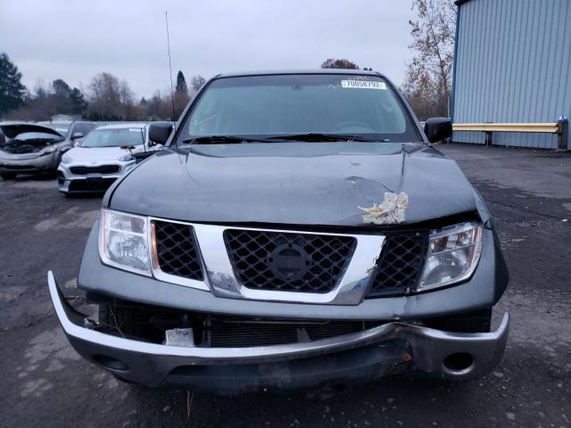 1N6AD09W47C463961 - 2007 NISSAN FRONTIER CREW CAB LE GRAY photo 5