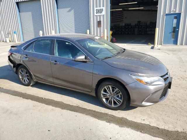 4T1BF1FK1HU767667 - 2017 TOYOTA CAMRY LE GRAY photo 4