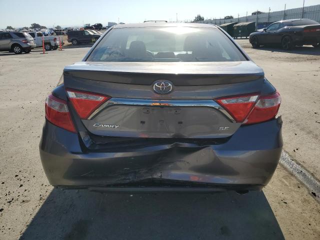 4T1BF1FK1HU767667 - 2017 TOYOTA CAMRY LE GRAY photo 6