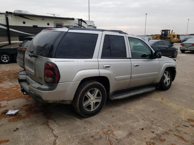 1GNDT13S952104162 - 2005 CHEVROLET TRAILBLAZE LS SILVER photo 3