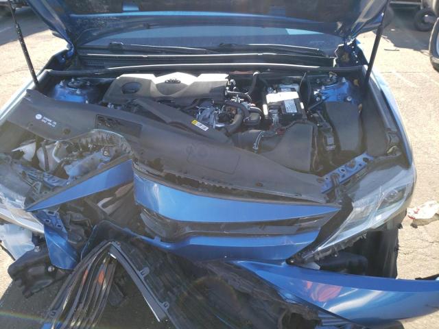 4T1B11HK6KU168637 - 2019 TOYOTA CAMRY L BLUE photo 11