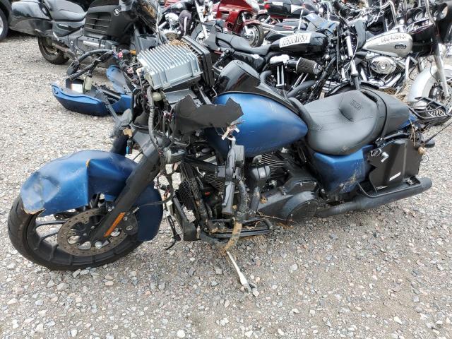 1HD1KYC12JB628311 - 2018 HARLEY-DAVIDSON FLHXS 115TH ANNIVERSARY STREET GLIDE SPECIAL BLUE photo 9