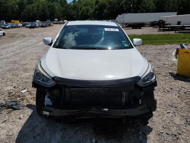 5NMZTDLB0JH052832 - 2018 HYUNDAI SANTA FE S 白色 照片 5