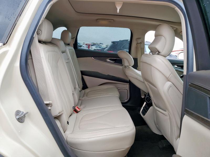 2LMTJ6LR0GBL70865 - 2016 LINCOLN MKX RESERVE BEIGE photo 11