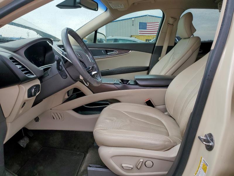 2LMTJ6LR0GBL70865 - 2016 LINCOLN MKX RESERVE BEIGE photo 7