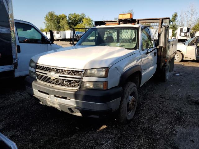 1GBJC34U66E241054 - 2006 CHEVROLET SILVERADO C3500 WHITE photo 1