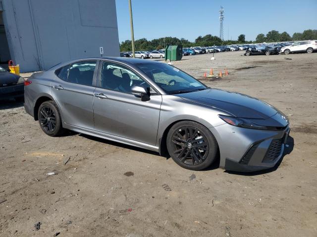 4T1DAACK5SU601039 - 2025 TOYOTA CAMRY XSE GRAY photo 4