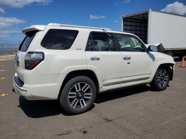 JTEZU5JR7G5136222 - 2016 TOYOTA 4RUNNER SR5 WHITE photo 3