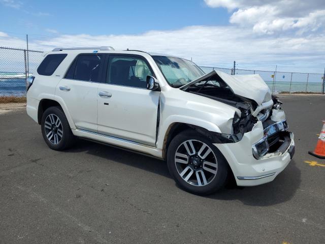 JTEZU5JR7G5136222 - 2016 TOYOTA 4RUNNER SR5 WHITE photo 4