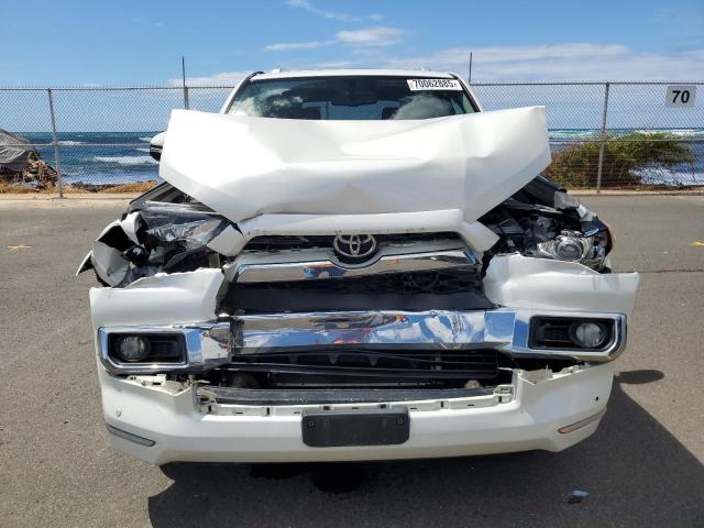 JTEZU5JR7G5136222 - 2016 TOYOTA 4RUNNER SR5 WHITE photo 5