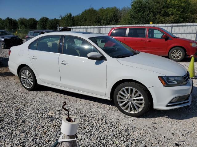 3VWL07AJ9GM360515 - 2016 VOLKSWAGEN JETTA SEL WHITE photo 4