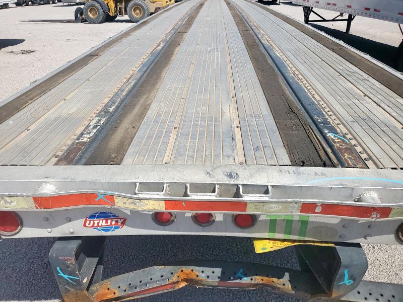 1UYFS253XGA493310 - 2016 UTILITY UNKNOWN SILVER photo 6