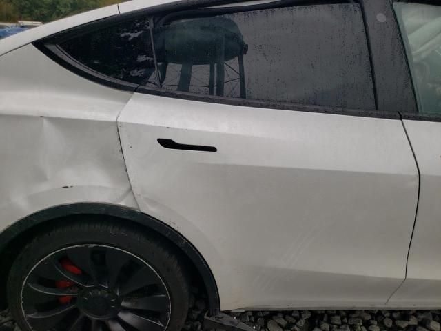 7SAYGDEF3NF312585 - 2022 TESLA MODEL Y WHITE photo 10