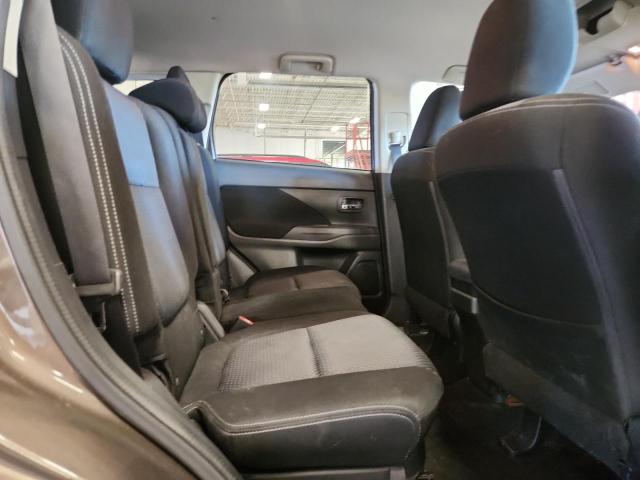 JA4AZ2A38HZ033862 - 2017 MITSUBISHI OUTLANDER ES BROWN photo 11