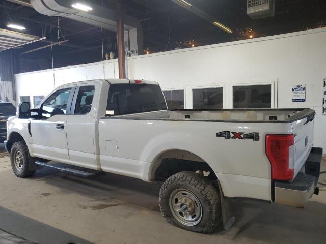 1FT7X2B60HED17556 - 2017 FORD F250 SUPER DUTY WHITE photo 2