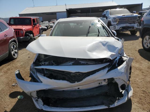 4T1B11HK1KU256642 - 2019 TOYOTA CAMRY L WHITE photo 5