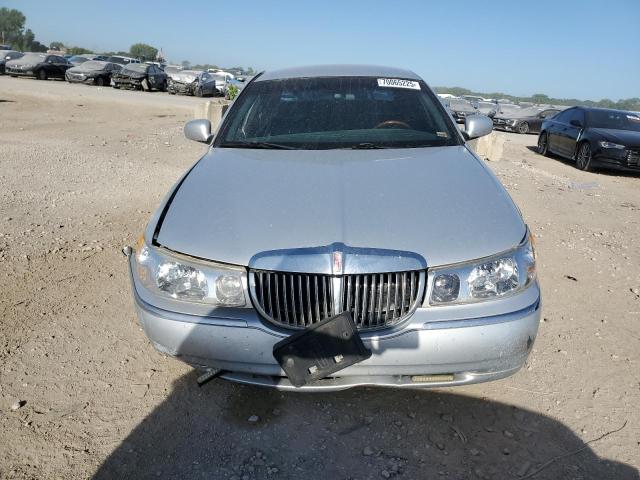 1LNHM82W21Y709177 - 2001 LINCOLN TOWN CAR SIGNATURE SILVER photo 5
