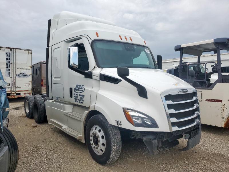 2020 FREIGHTLINER CASCADIA 1, 