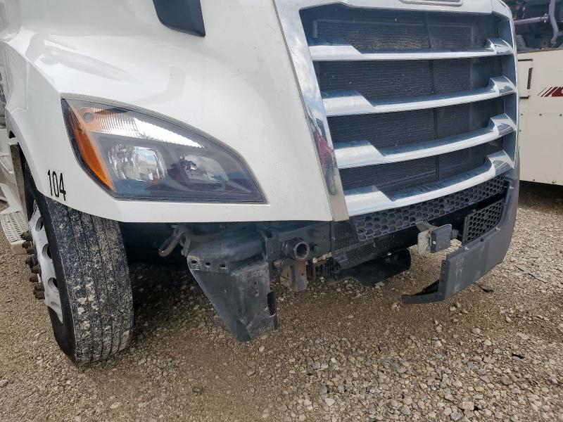 3AKJHPDV8LSLM6776 - 2020 FREIGHTLINER CASCADIA 1 白色 照片 9