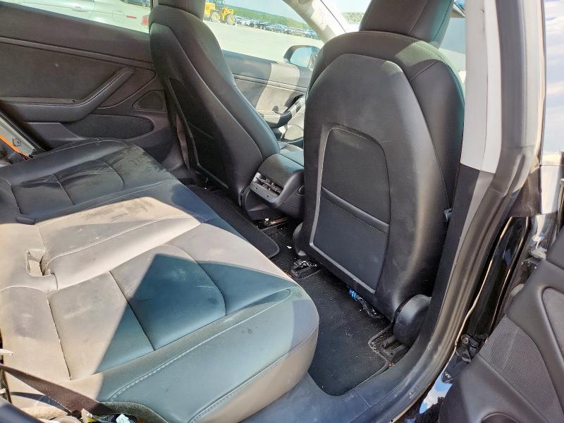 5YJ3E1EA1JF156475 - 2018 TESLA MODEL 3 黑色 照片 10