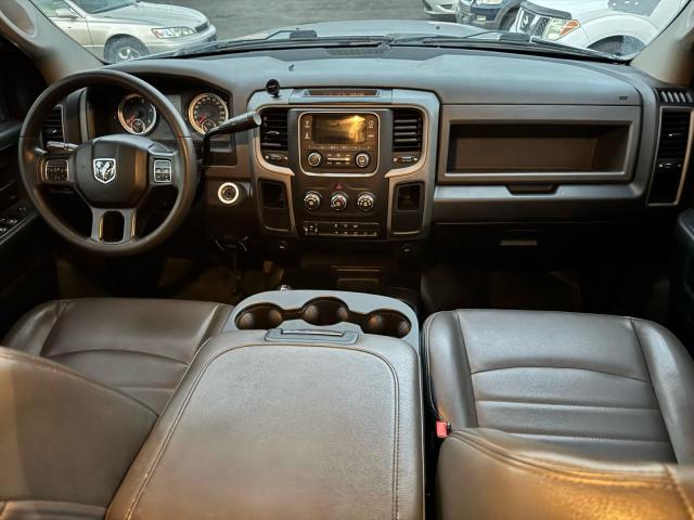 3C6UR5CLXJG365705 - 2018 RAM 2500 ST SILVER photo 9