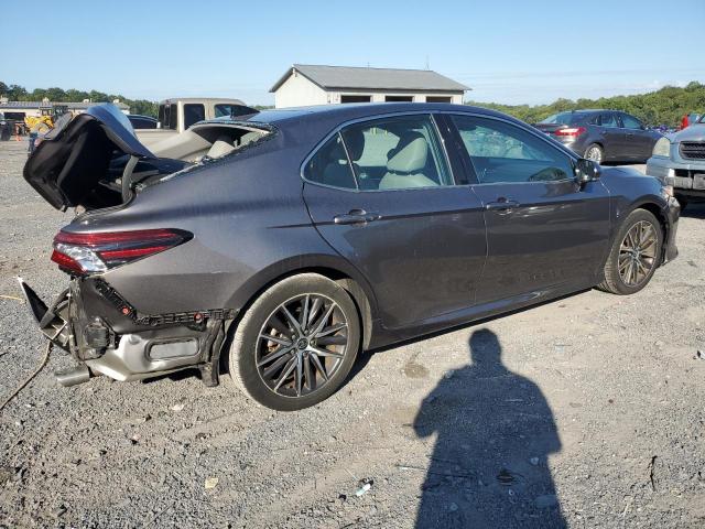 4T1F11BKXMU024540 - 2021 TOYOTA CAMRY XLE ნაცრისფერი ფოტო 3