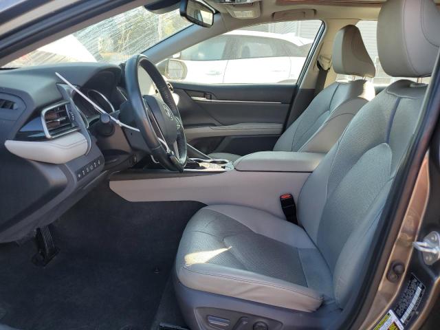 4T1F11BKXMU024540 - 2021 TOYOTA CAMRY XLE ნაცრისფერი ფოტო 7