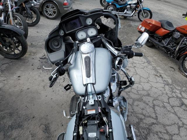 1HD1KHC16PB622049 - 2023 HARLEY-DAVIDSON FLTRX 银色 照片 5