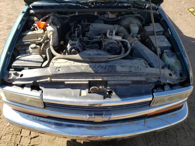 1GCCS19X4W8111772 - 1998 CHEVROLET S TRUCK S10 GREEN photo 11