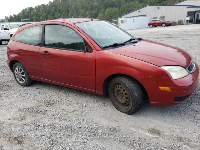 3FAFP31N25R129338 - 2005 FORD FOCUS SE ZX3 RED photo 4