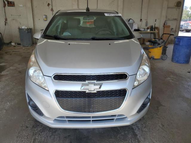 KL8CD6S98FC735616 - 2015 CHEVROLET SPARK 1LT Gümüş foto 5