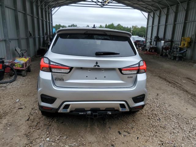 JA4AP3AU8LU004825 - 2020 MITSUBISHI OUTLANDER ES SILVER photo 6