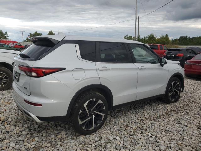 JA4J4UA83PZ025480 - 2023 MITSUBISHI OUTLANDER SE SILVER photo 3