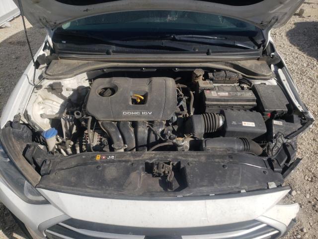 KMHD84LF3JU567987 - 2018 HYUNDAI ELANTRA SEL WHITE photo 11