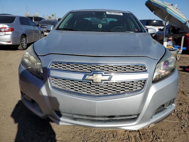 1G11H5SA1DF292799 - 2013 CHEVROLET MALIBU LTZ ვერცხლისფერი ფოტო 5