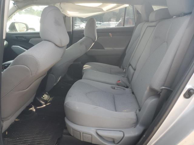 5TDCZRAH1NS546810 - 2022 TOYOTA HIGHLANDER L SILVER photo 11