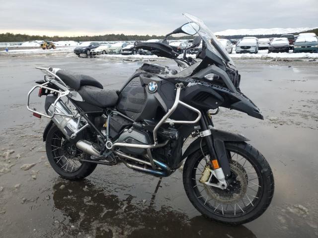 WB10A1204JZ899715 - 2018 BMW R1200 GS ADVENTURE BLACK photo 1