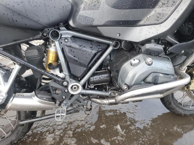 WB10A1204JZ899715 - 2018 BMW R1200 GS ADVENTURE BLACK photo 7