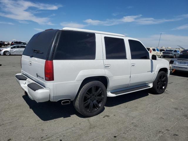 1GYEK63R3YR230775 - 2000 CADILLAC ESCALADE LUXURY Weiß Foto 3