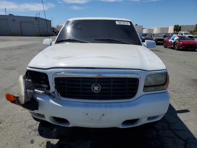 1GYEK63R3YR230775 - 2000 CADILLAC ESCALADE LUXURY Weiß Foto 5