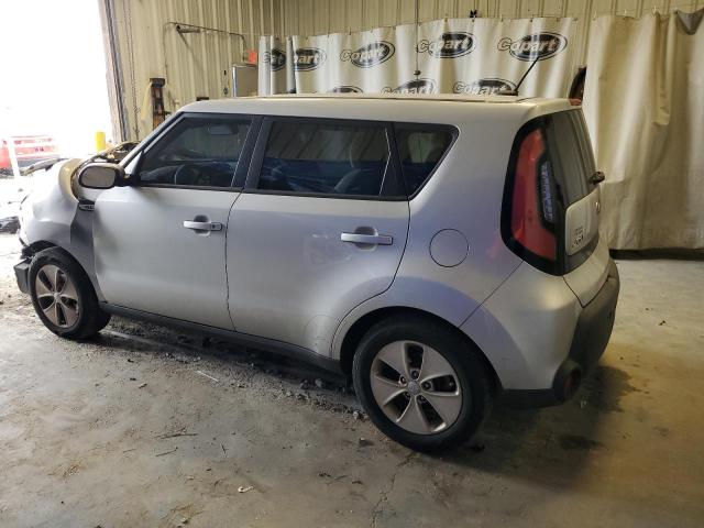 KNDJN2A2XG7824557 - 2016 KIA SOUL SILVER photo 2