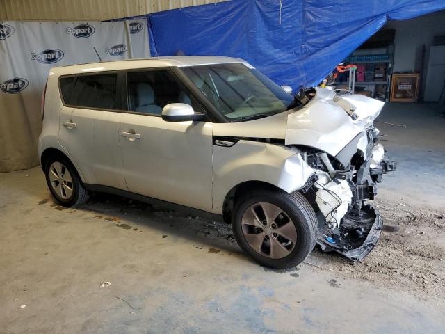 KNDJN2A2XG7824557 - 2016 KIA SOUL SILVER photo 4