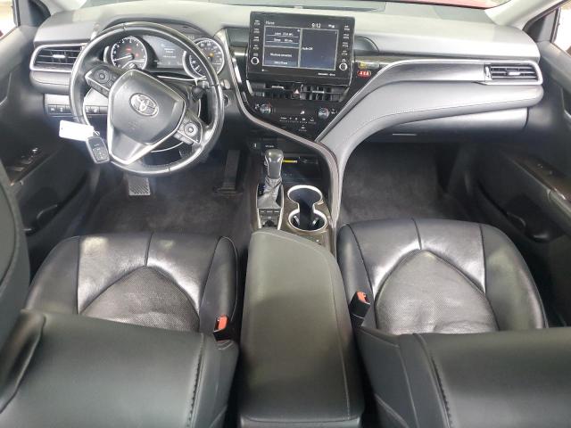 4T1F11BK9PU080926 - 2023 TOYOTA CAMRY XLE წითელი ფოტო 8