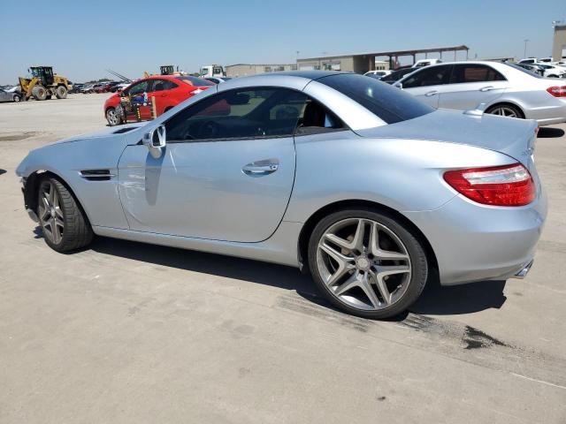 WDDPK5HA3DF065730 - 2013 MERCEDES-BENZ SLK 350 SILVER photo 2